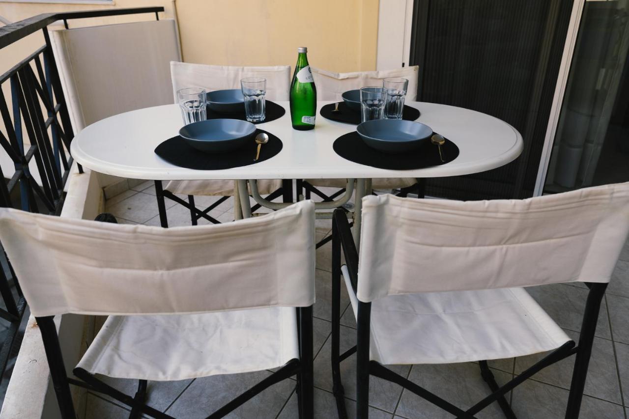 Spacious Apartment Close To The Sea And The City Center Athens Luaran gambar